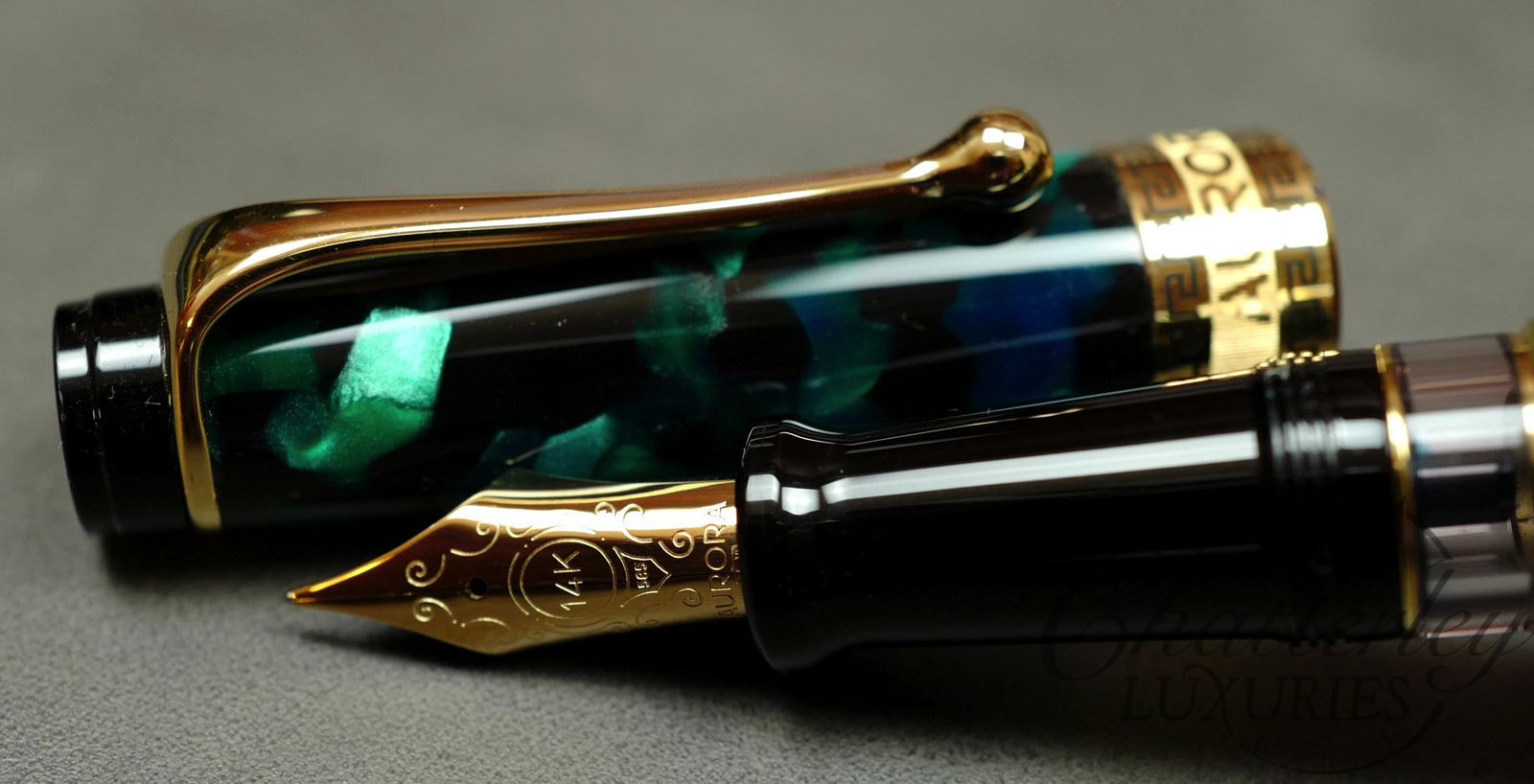 Aurora Optima Green Fountain Pen