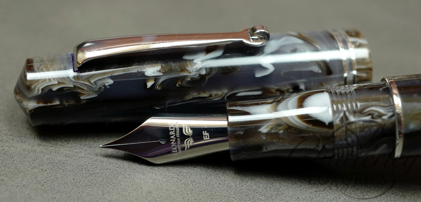 Leonardo Officina Italiana Momento Zero Horn Resin Fountain Pen