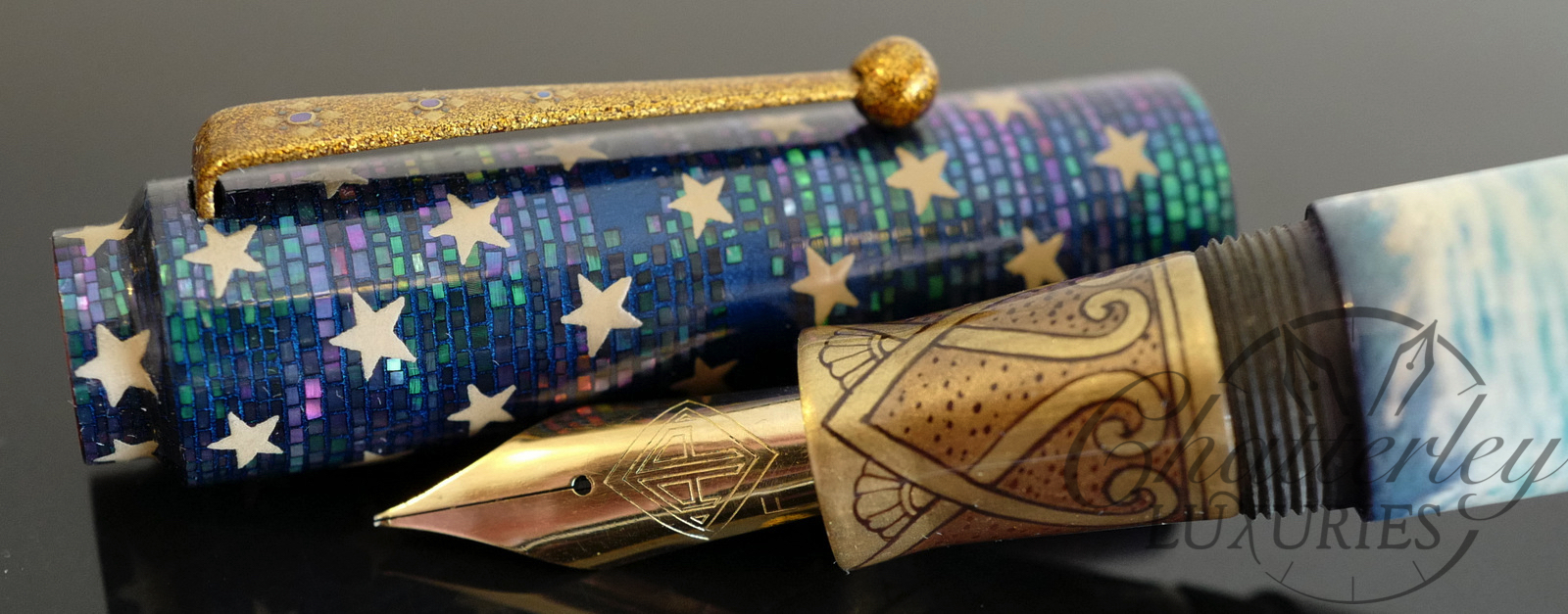 AP Limited Editions Liberty Enlightening The World Makie Fountain Pen