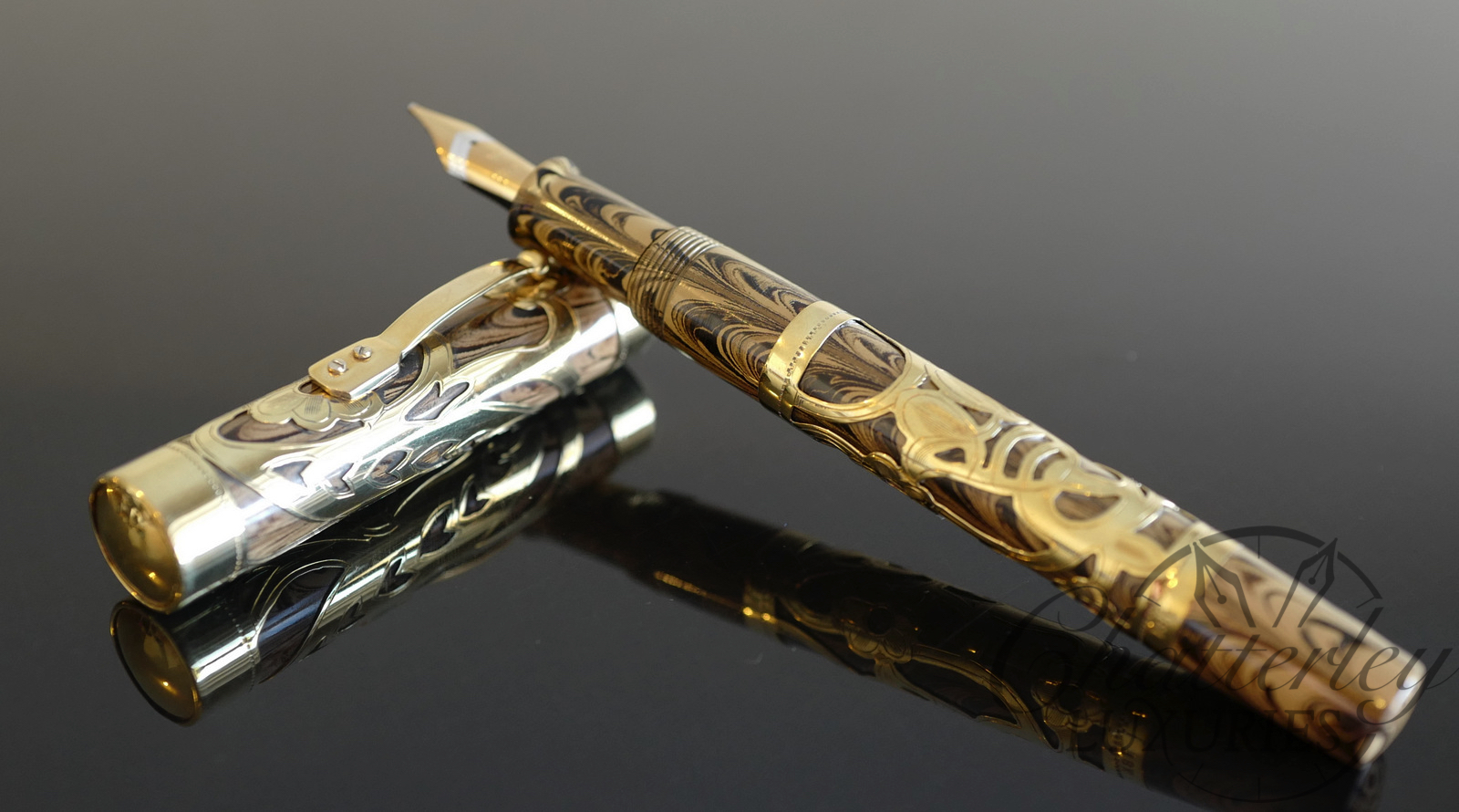 Bexley Finale Limited Edition Solid Gold Fountain Pen - Image 4
