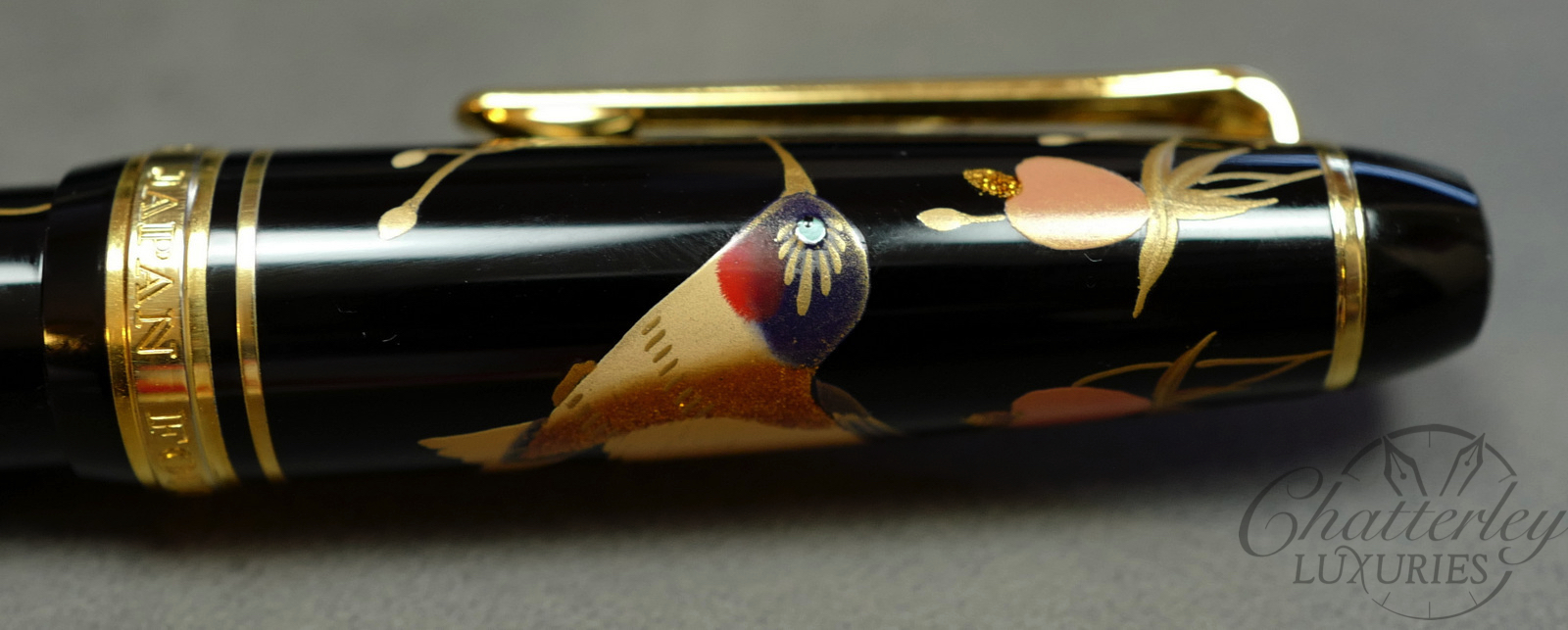 Sailor Hummingbird Maki-e Raden Limited Edition Fountain Pen #18/20 with Bespoke Naginata Togi Special Nib - Image 5