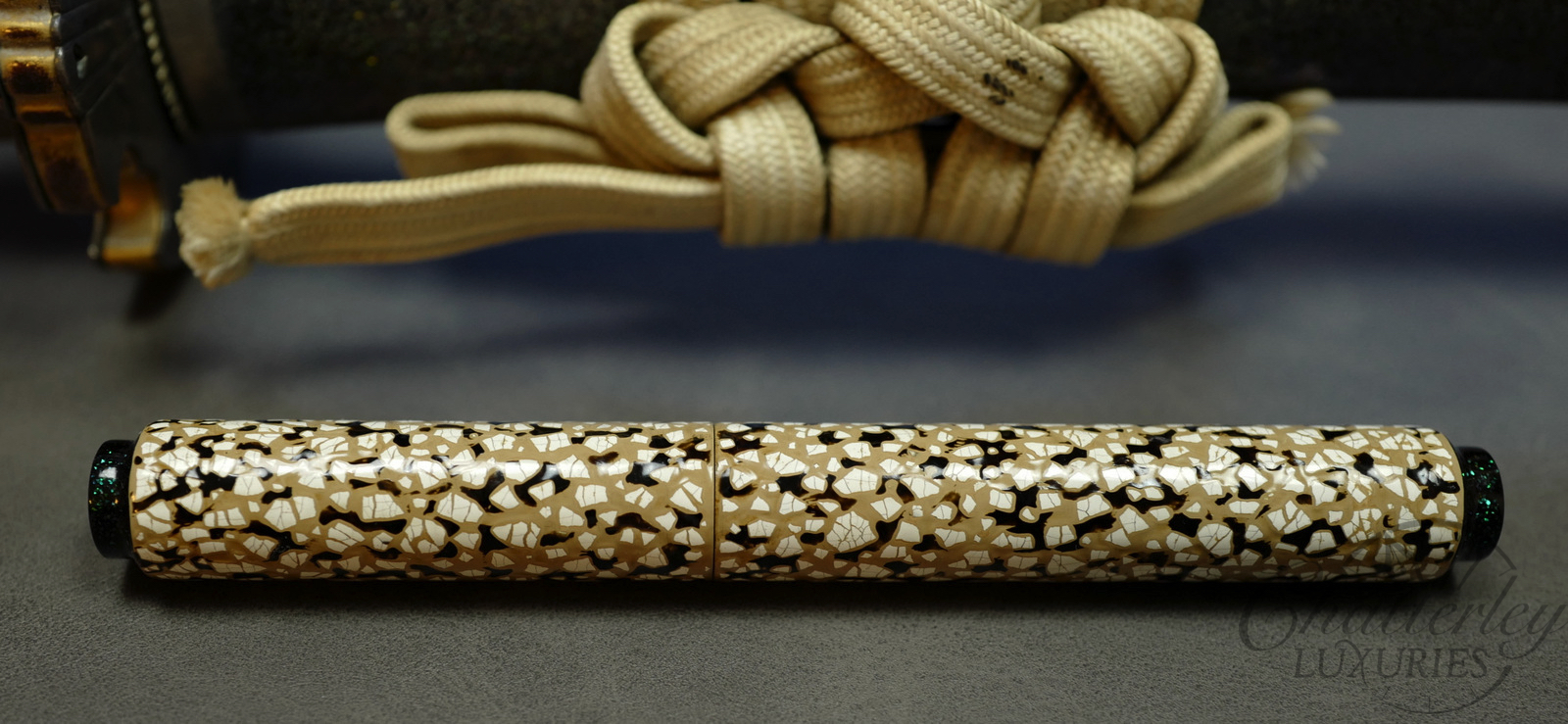 Closeout - AP Limited Editions Fukuro Feathers Fountain Pen - Image 2