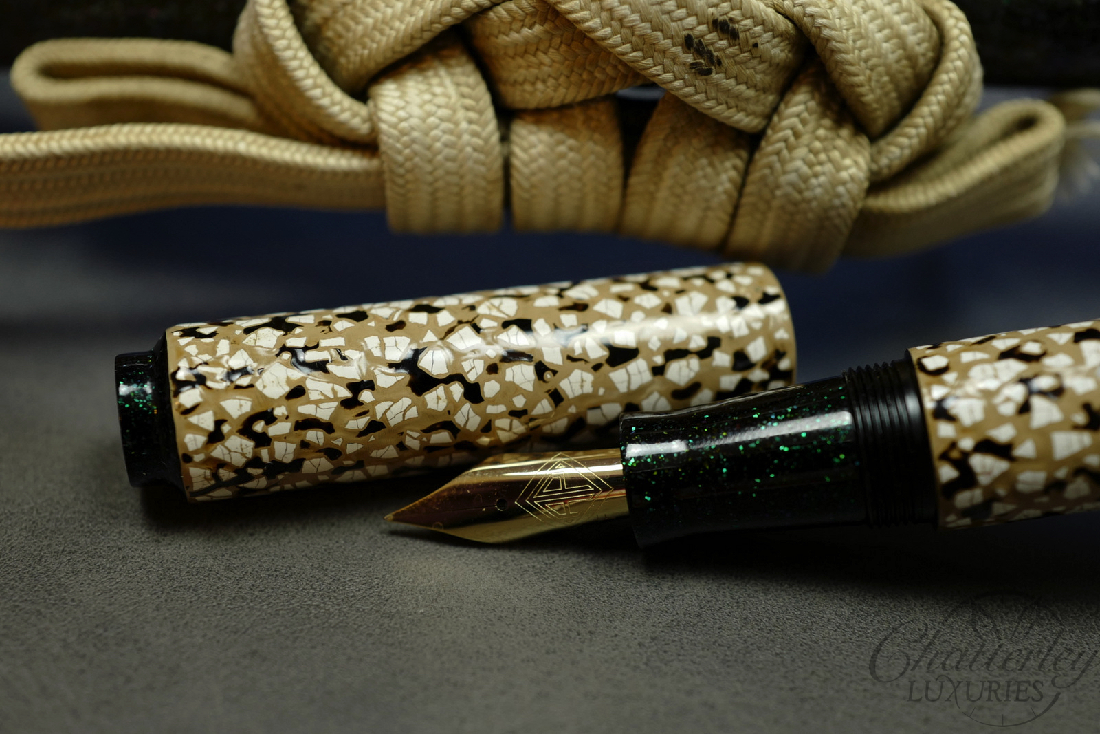 Closeout - AP Limited Editions Fukuro Feathers Fountain Pen