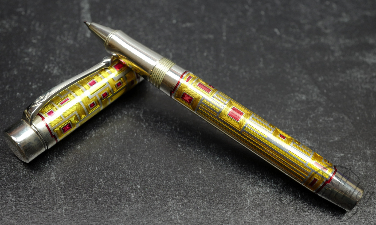 Conway Stewart Gatsby Limited Edition Fibre Tipped Rollerball Pen - Image 4