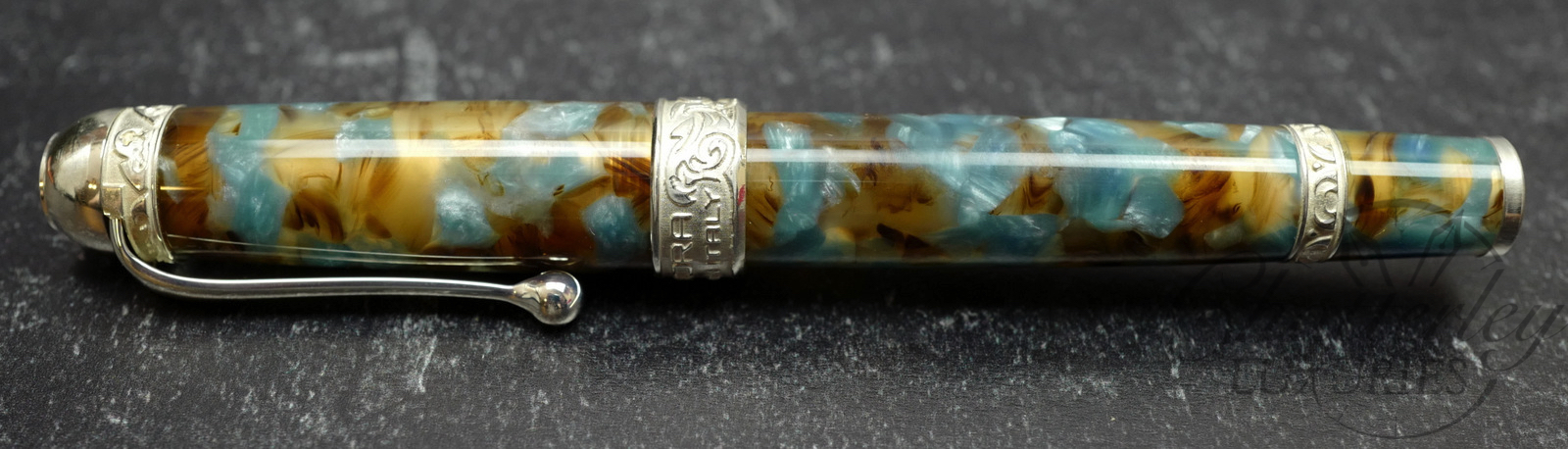 Aurora Ambienti Tundra Limited Edition Fountain Pen - Image 2