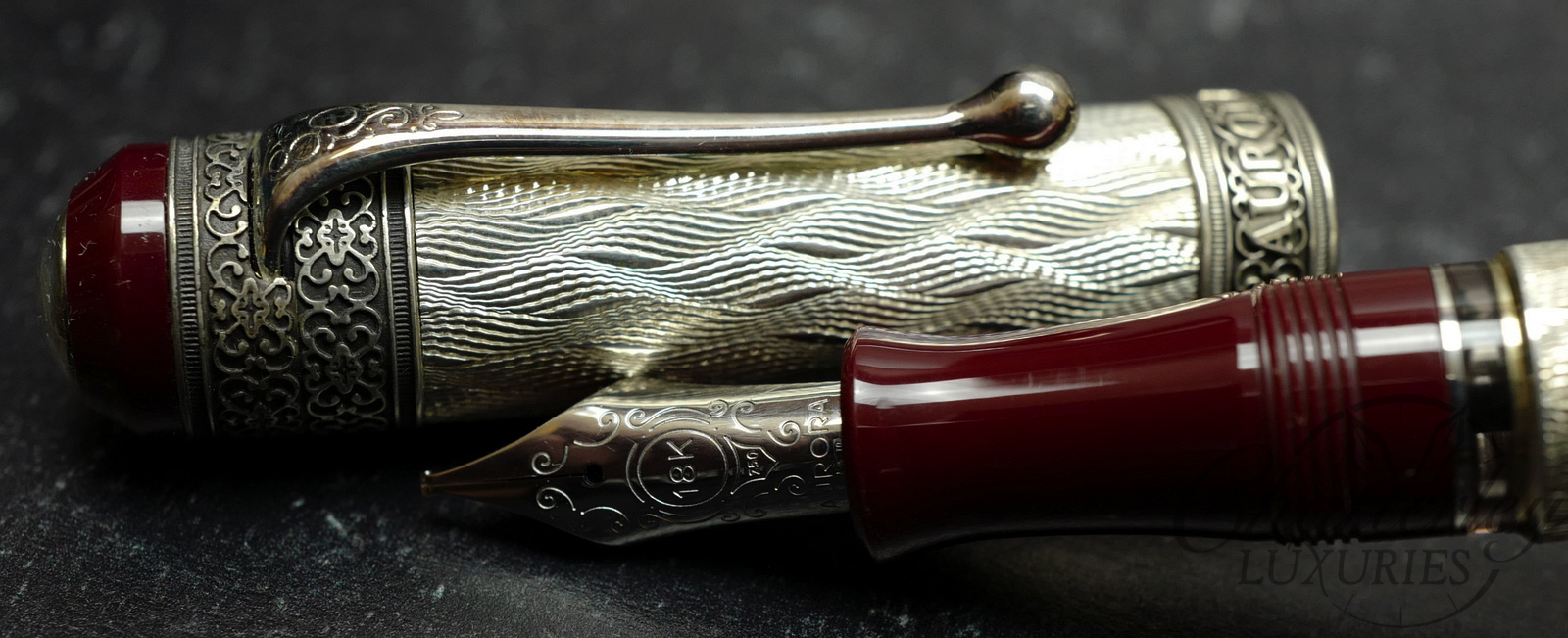 Aurora Limited Edition 80th Anniversary Fountain Pen