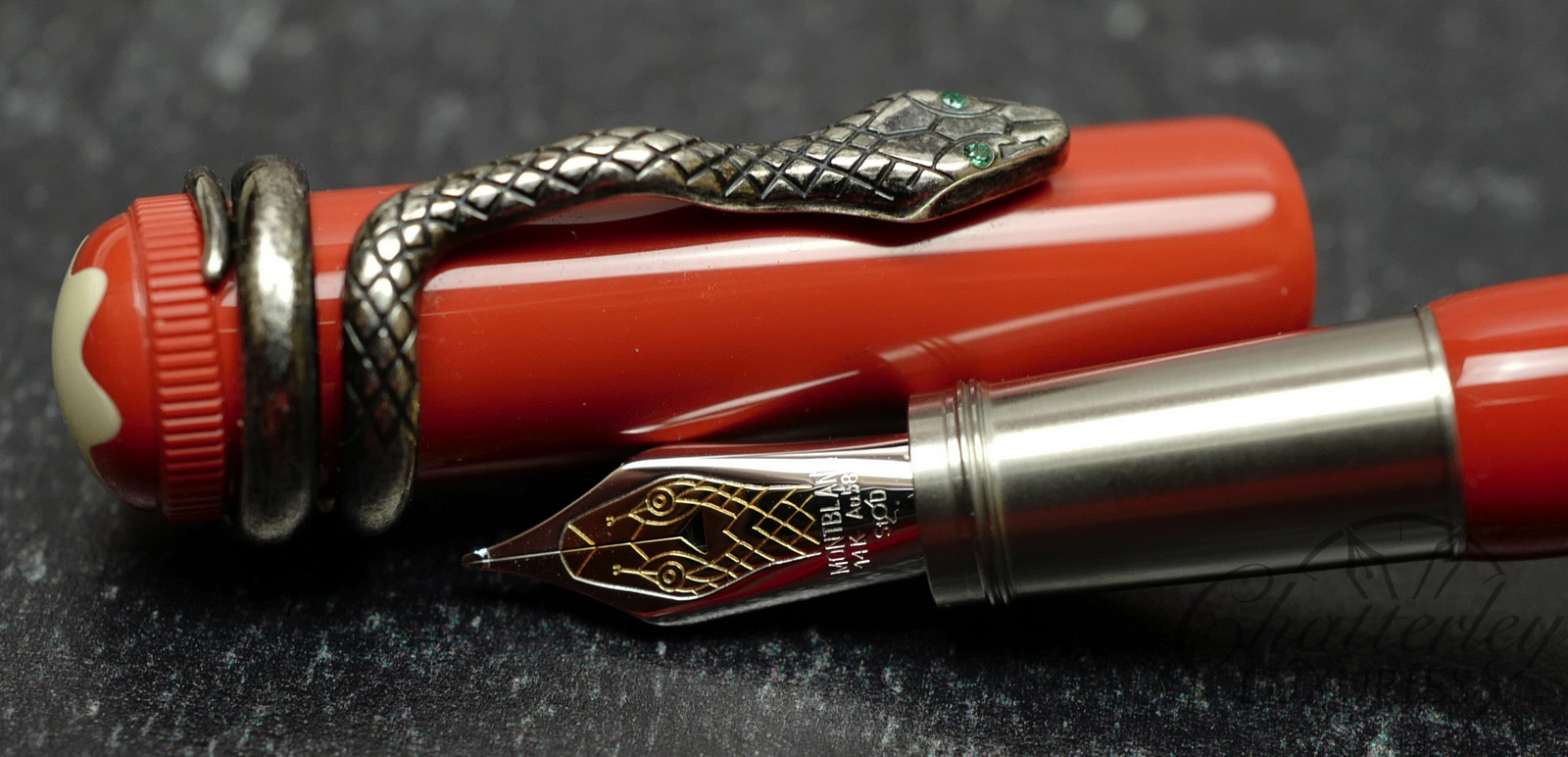 Montblanc Heritage Collection Rouge et Noir Special Edition Coral Fountain Pen