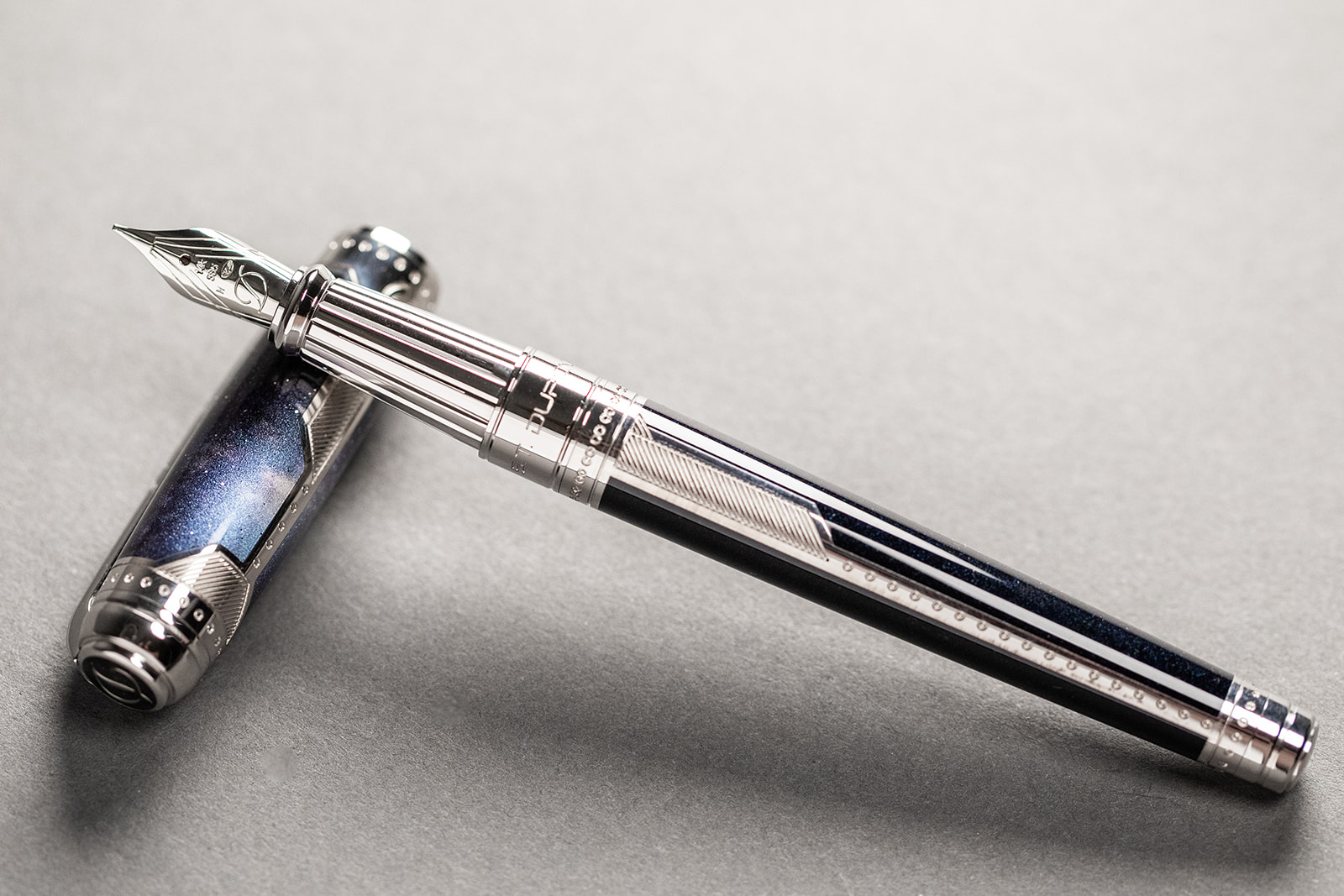 Flash Sale-S.T. Dupont Space Odyssey Premium Fountain Pen
