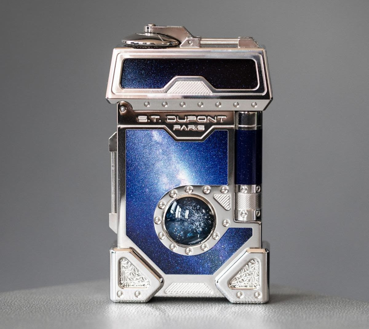 S.T. Dupont Space Odyssey Prestige Smoking Kit