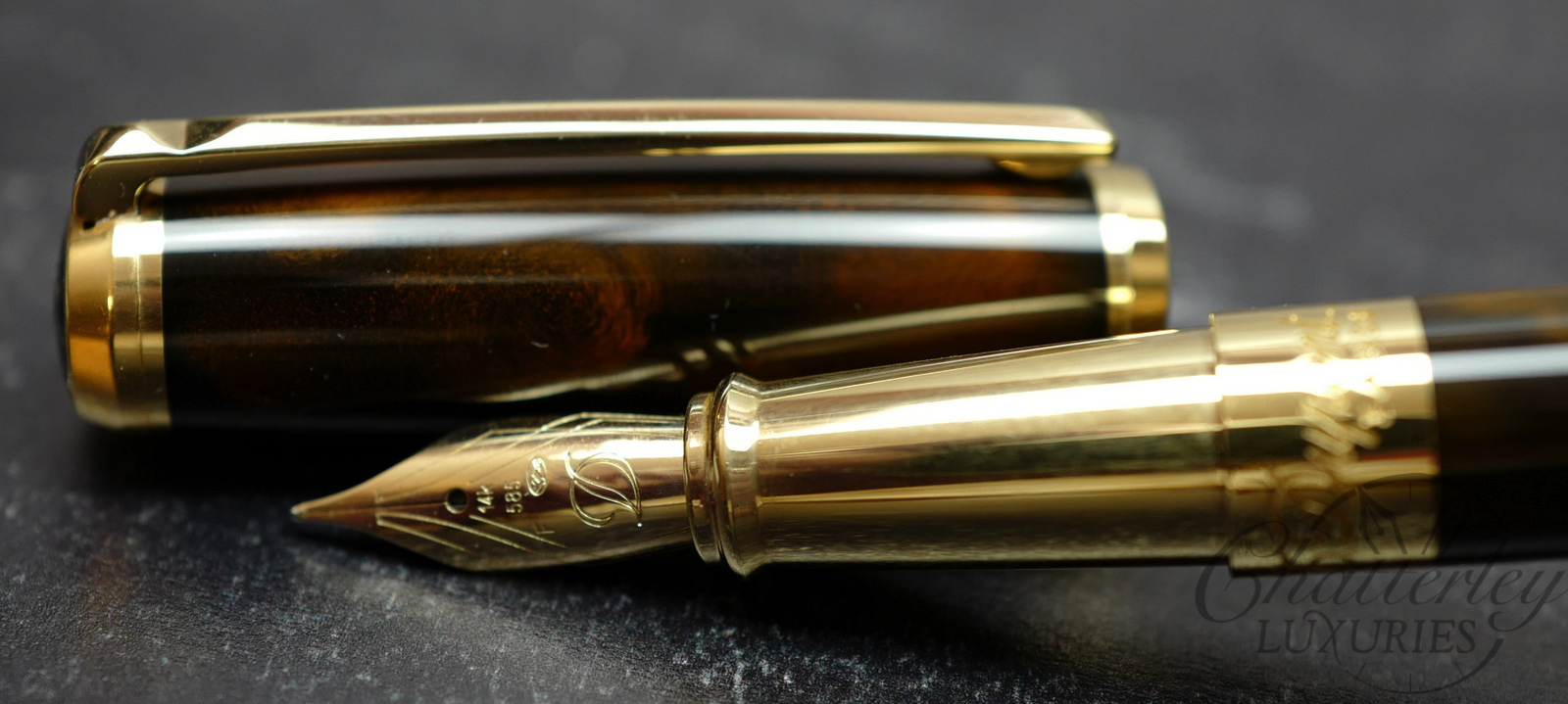 ST Dupont Line D Atelier Brown Lacquer Fountain Pen