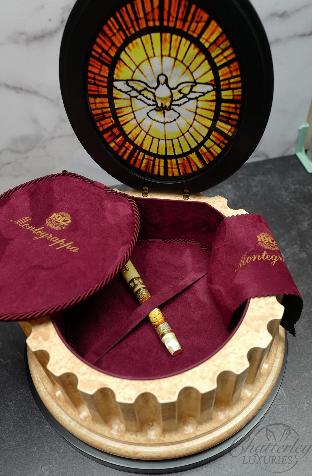 Montegrappa Tertio Millennio Solid Gold Limited Edition Fountain Pen - Image 8