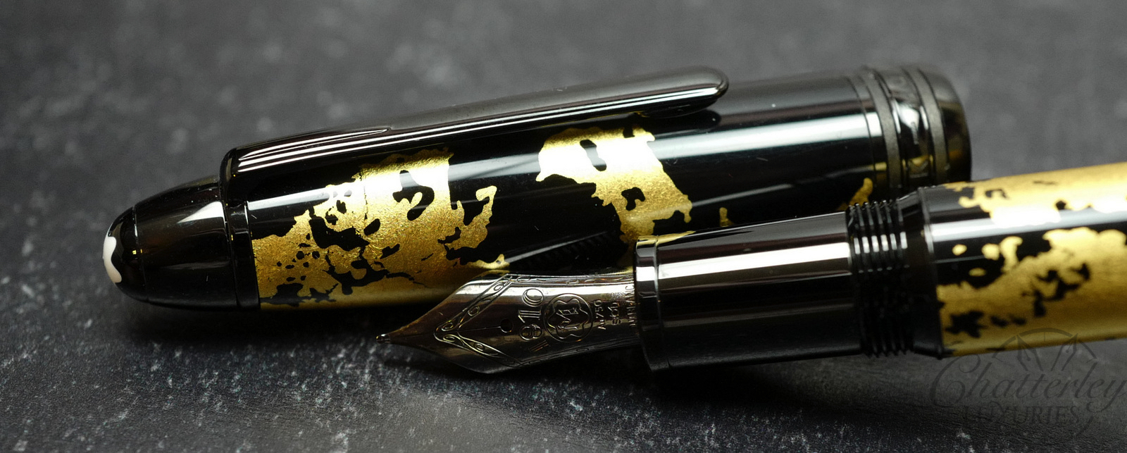 Montblanc 146 LeGrand Meisterstück Solitaire Calligraphy Gold Leaf Fountain Pen