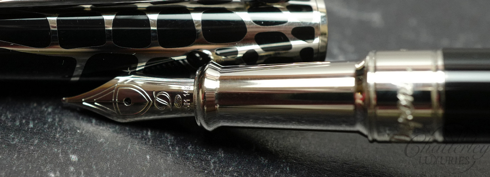 Closeout-S.T. Dupont Line D Dandy Black Fountain pen