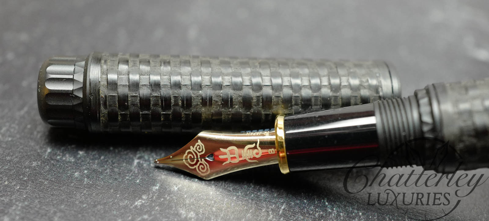 Platinum Izumo Bamboo Weaving Gozame #1 Ankokushoku Fountain Pen
