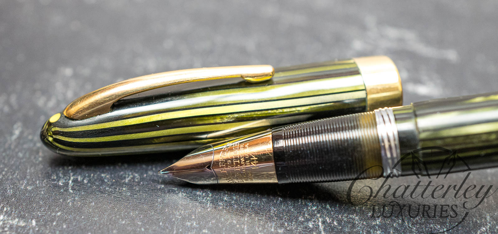 Sheaffer Balance White Dot Vacumatic Green Striated Fountain Pen