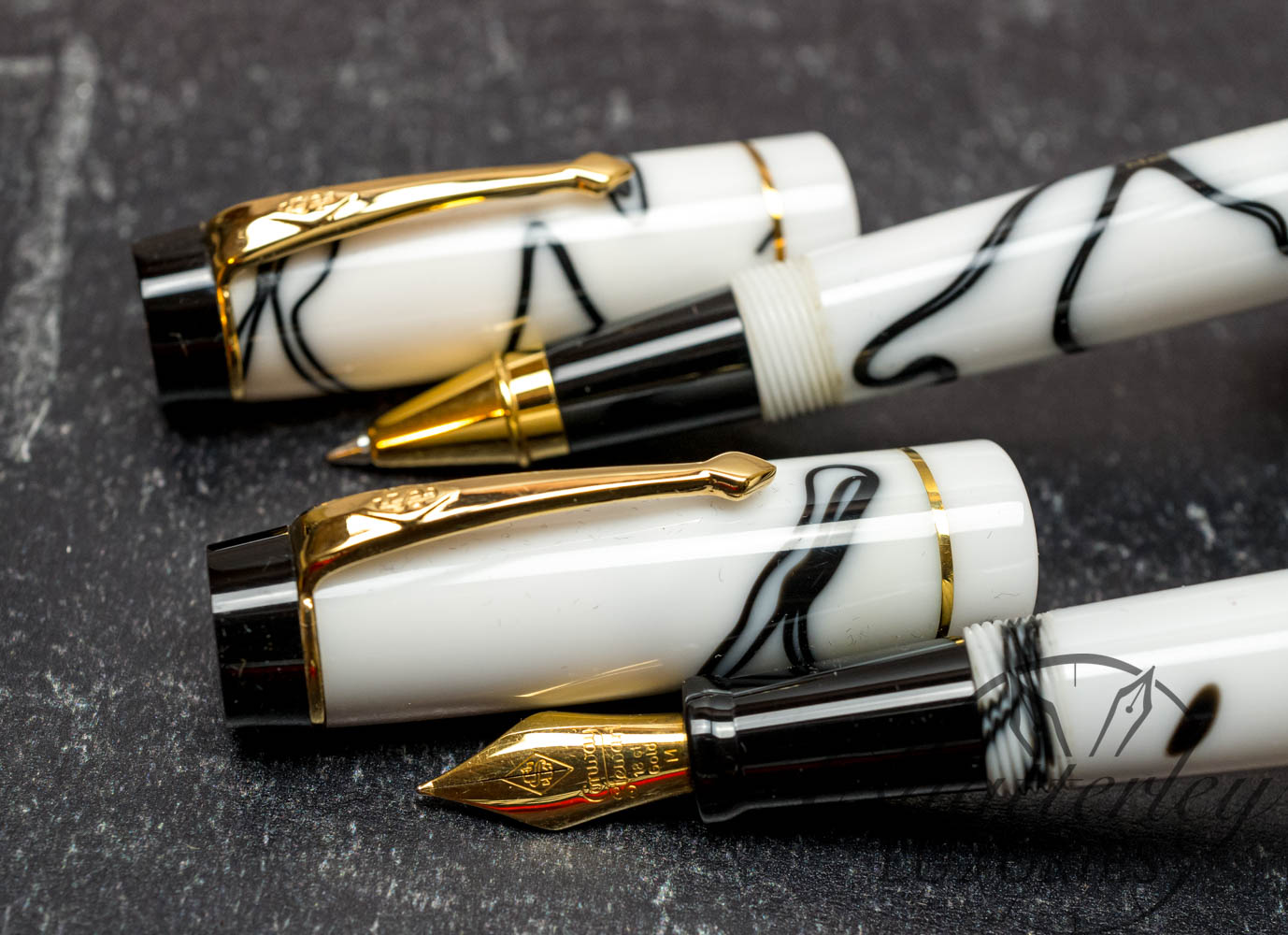 Conway Stewart Coronet Marble Ice Limited Edition Pen Set