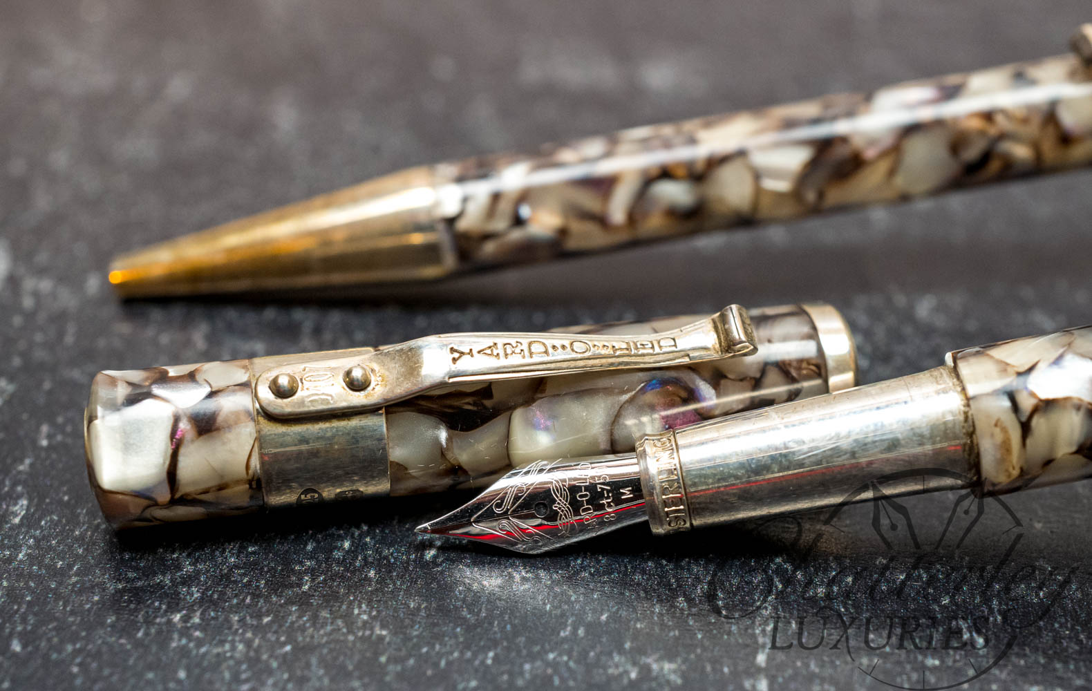 Yard-O-Led Astoria Pearl Standard Fountain Pen & Ballpoint Set