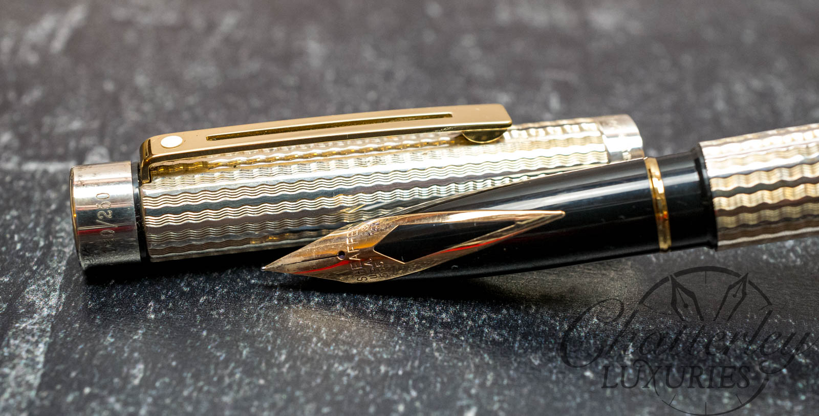 Classic Pens CP1 Sheaffer Targa Fountain Pen