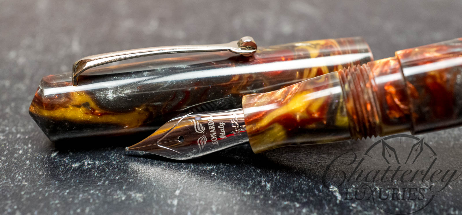 Leonardo Bespoke Momento Zero Minimalist  Fountain Pen