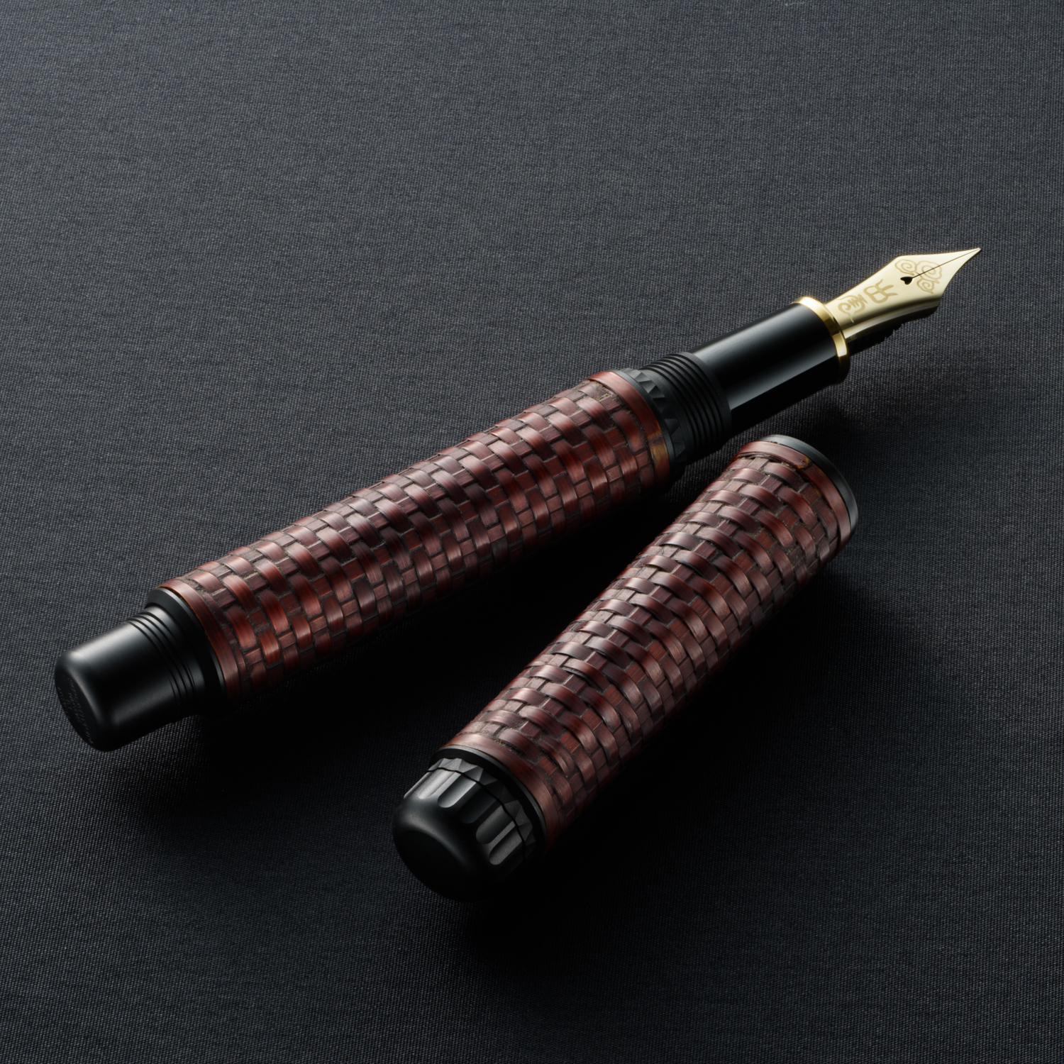 Platinum Izumo Takeami Benikabairo Fountain Pen