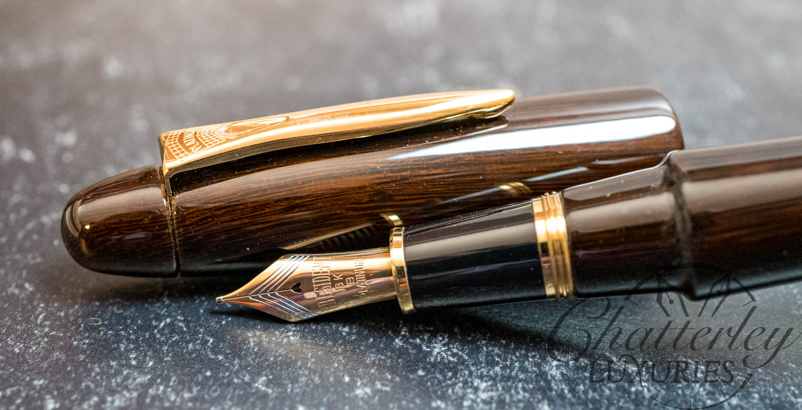 Platinum Urushi Izumo Ironwood Gloss Fountain Pen