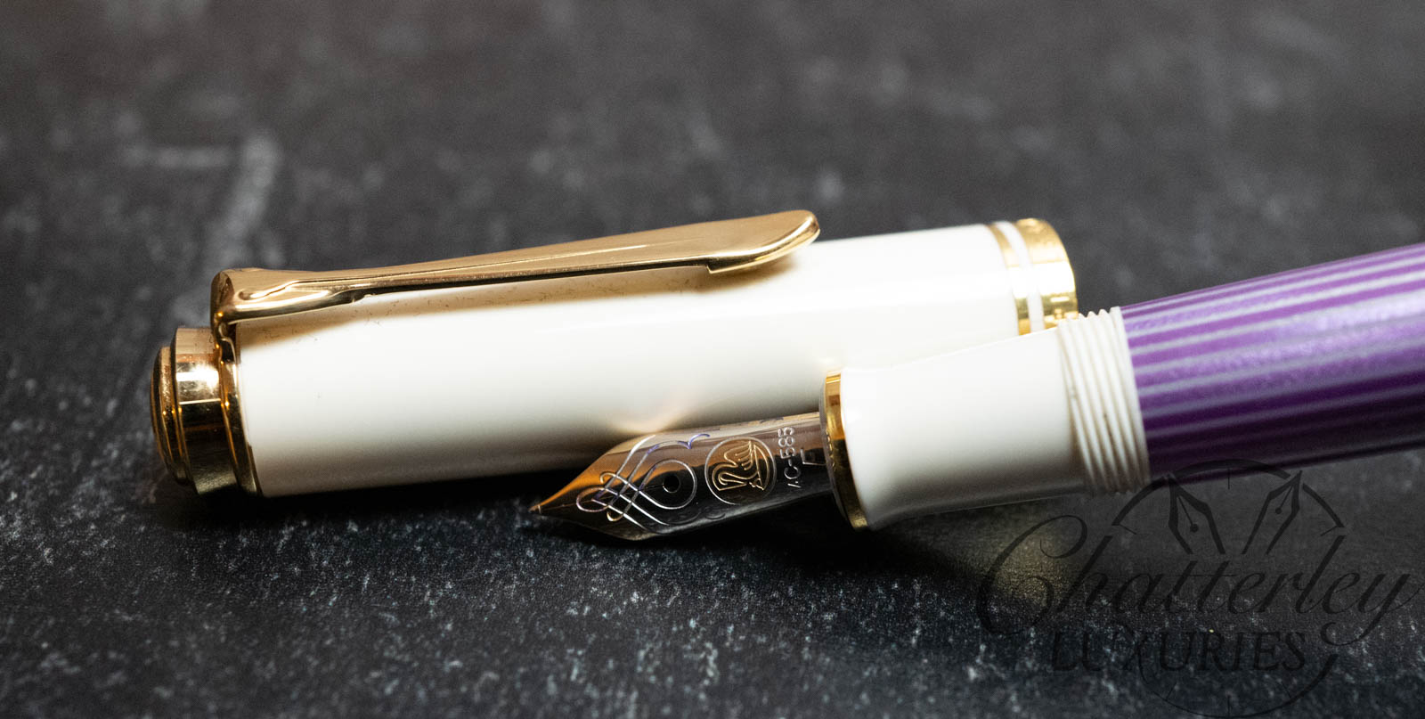 Pelikan Souveran M600 Violet-White Special Edition Fountain Pen