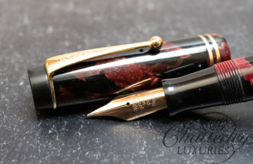 Parker Duofold Senior Streamline Marbled Burgundy Fountain Pen (Canada, 1934)