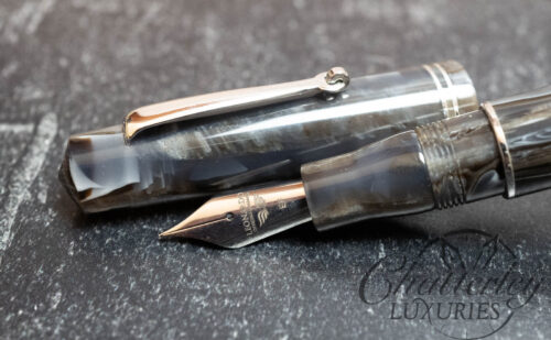 Leonardo MomentoZero Grey Horn Fountain Pen