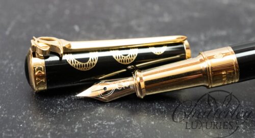 S.T. Dupont Hippocrate Sword Sword Black and Gold Fountain Pen