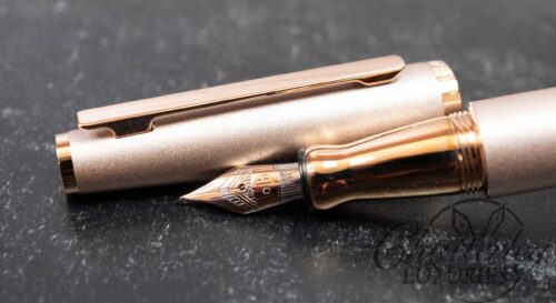 Otto Hutt Design 06 Frosted Seashell Pink 18kt nib Fountain Pen