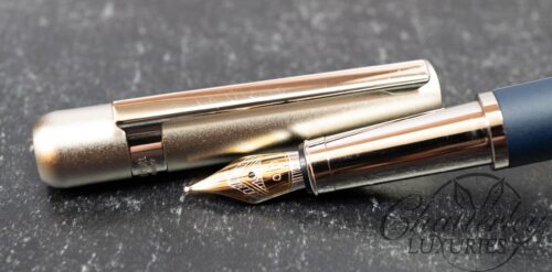 Otto Hutt Design 03 Frosted Blue Platinum 18kt nib Fountain Pen