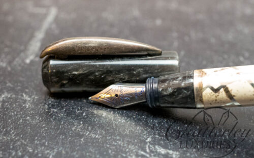 Visconti Rinascimento White Star Dust Fountain Pen