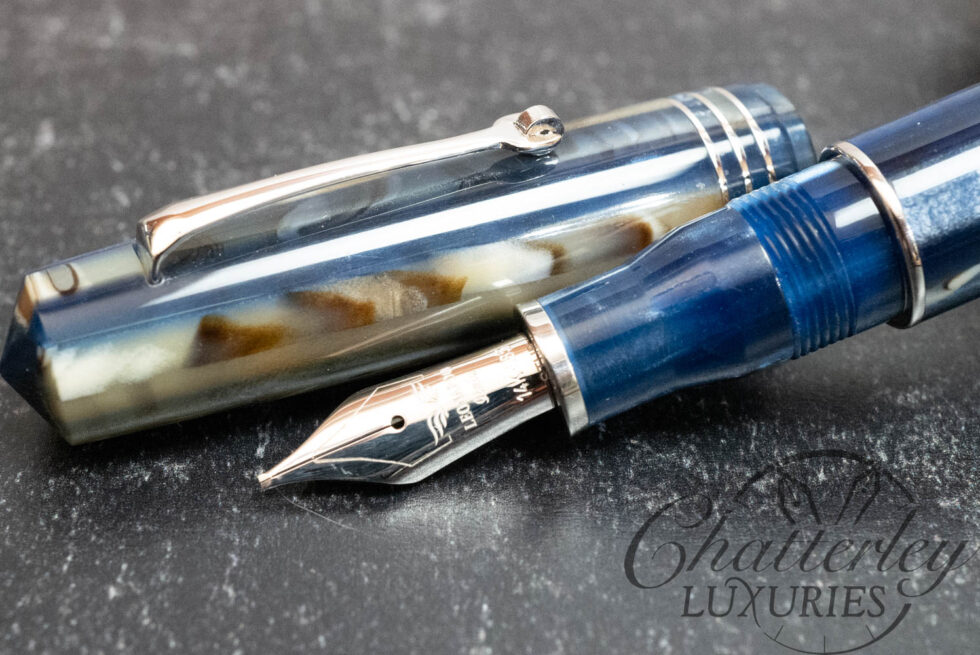 Leonardo Momento Zero Grande Dark Hawaii Fountain Pen-Stub nib
