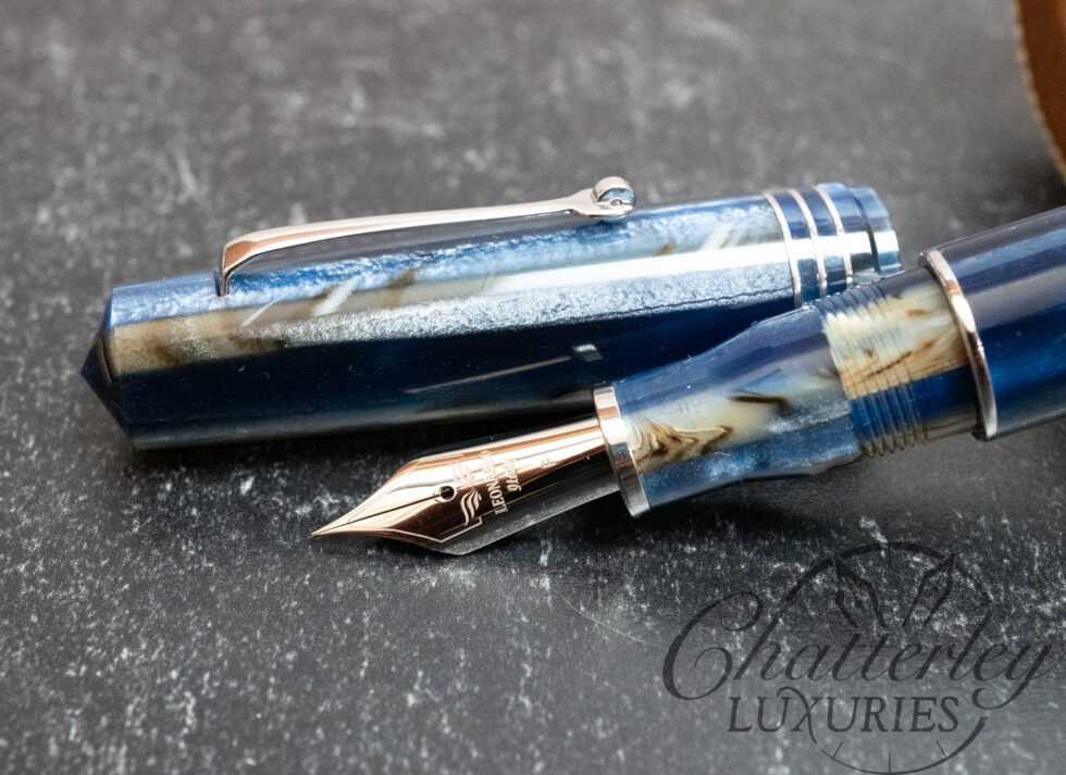 Leonardo Momento Zero Grande Dark Hawaii Fountain Pen-Fine nib