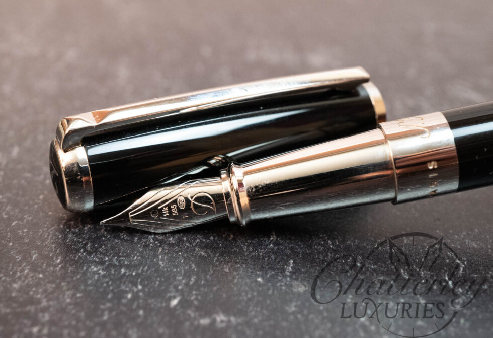 S.T. Dupont Line D Dupont Elysee Fountain Pen