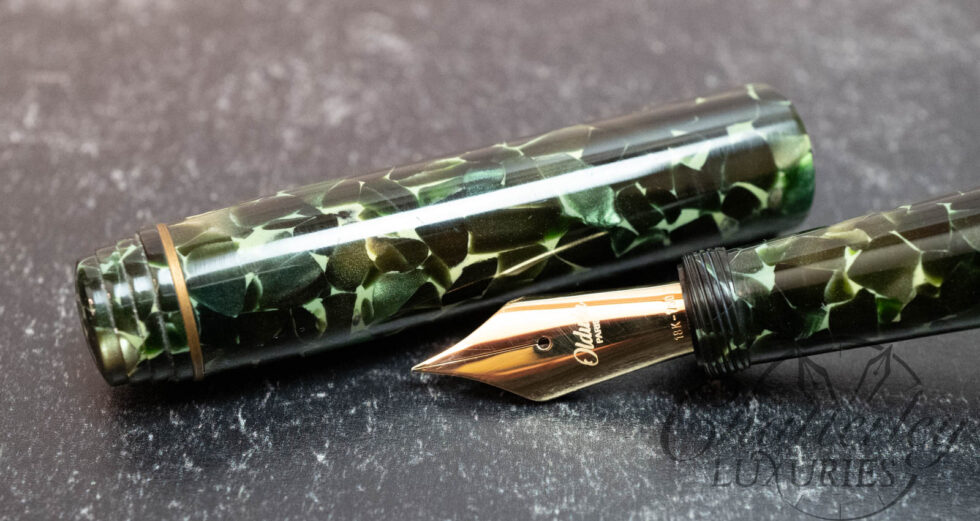 Oldwin Arte Deco Conway Stewart Green Celluloid Fountain Pen