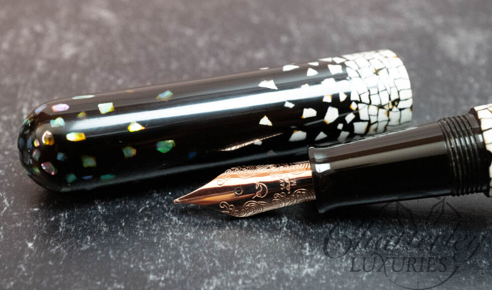 IKKAKU by Nahvalur Raden Eggshell Rose Gold Trim Fountain Pen