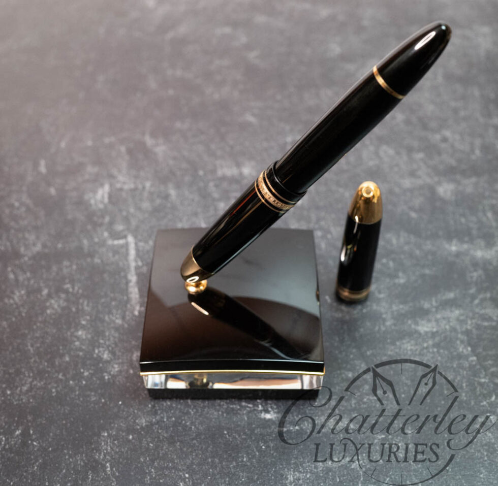Montblanc Meisterstuck 149 Yellow Gold-Coated Tri-Color 18C Nib Fountain Pen with Crystal Stand