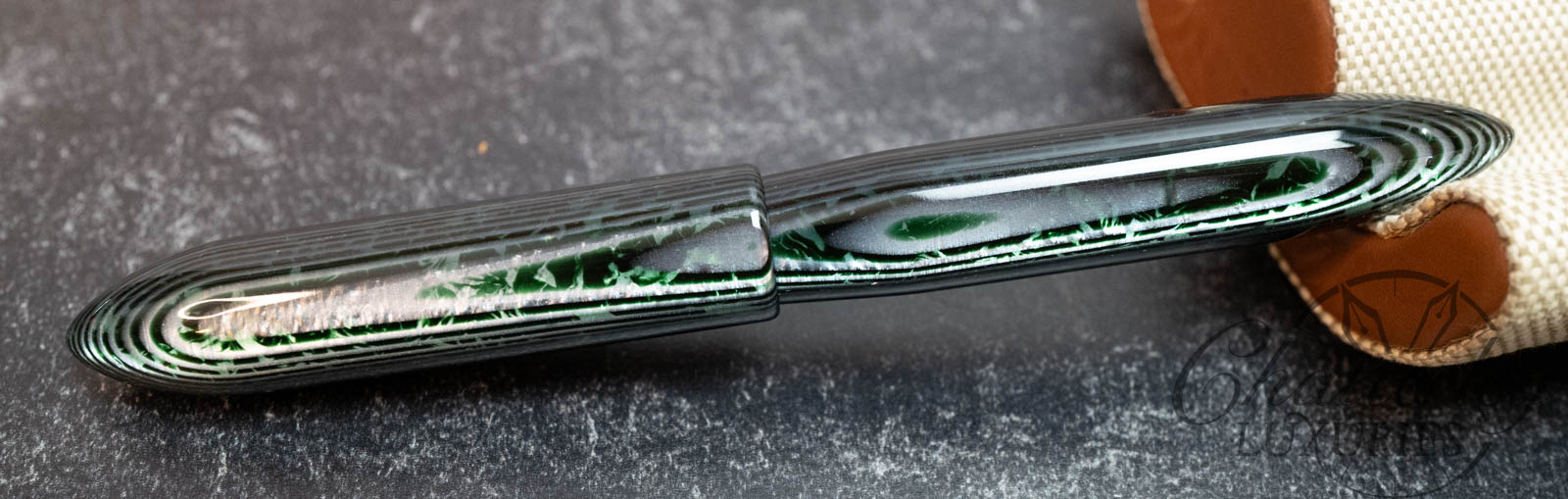 Oldwin Anniversary "Torpedo" Rhodium Trim Green Arco Celluloid Fountain Pen - Image 4