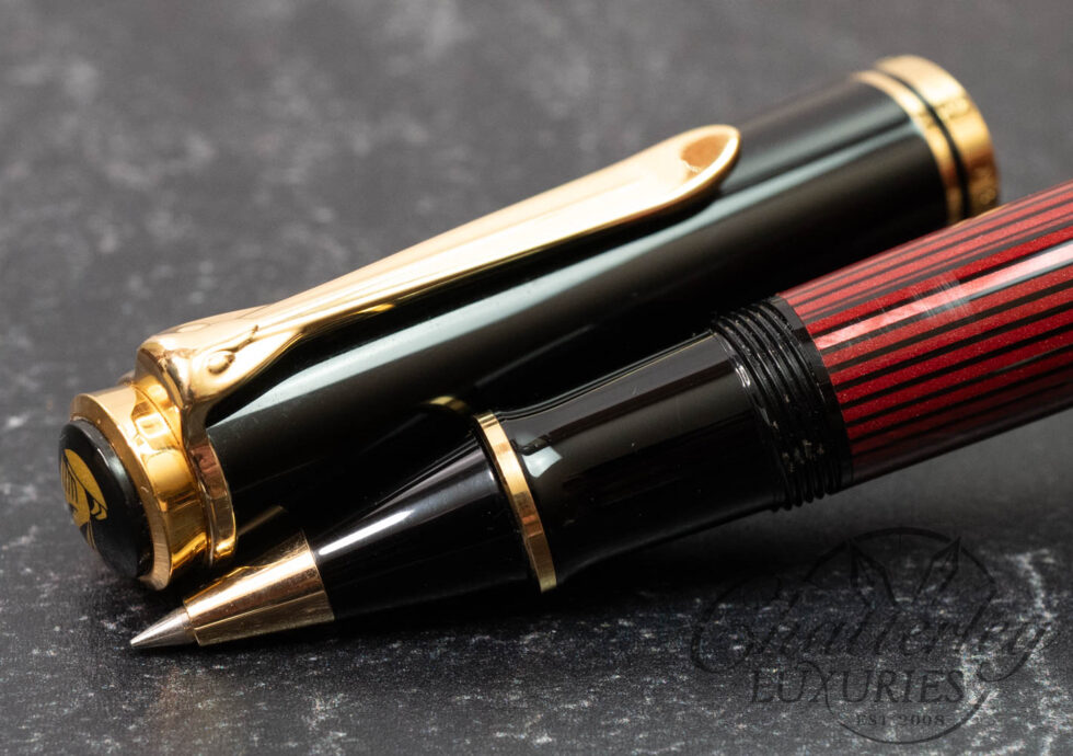 Pelikan Souveran R800 Black-Red Rollerball
