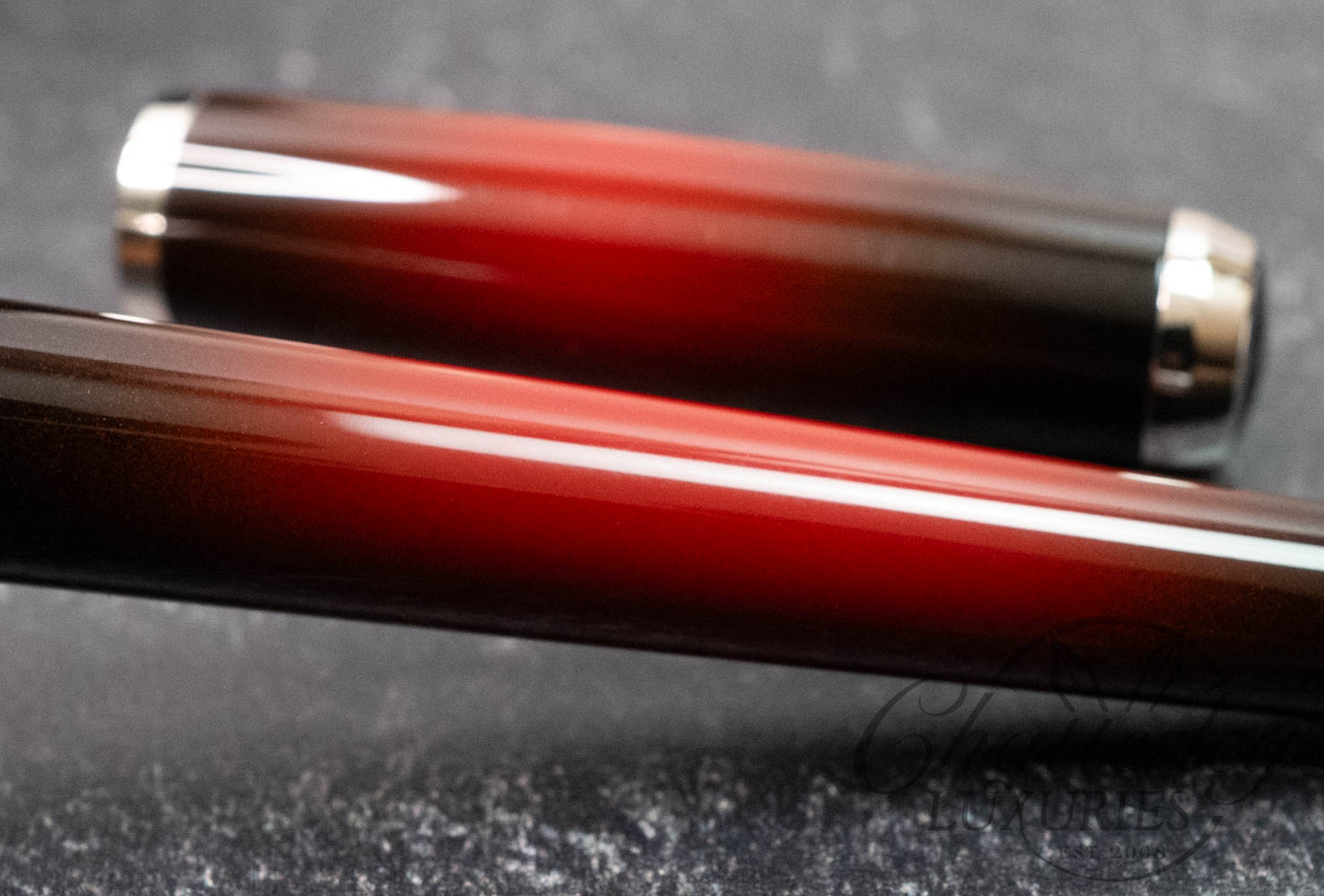 ST Dupont Atelier Line D Mid-Sized Sunburst Fountain Pen Collection - Image 9
