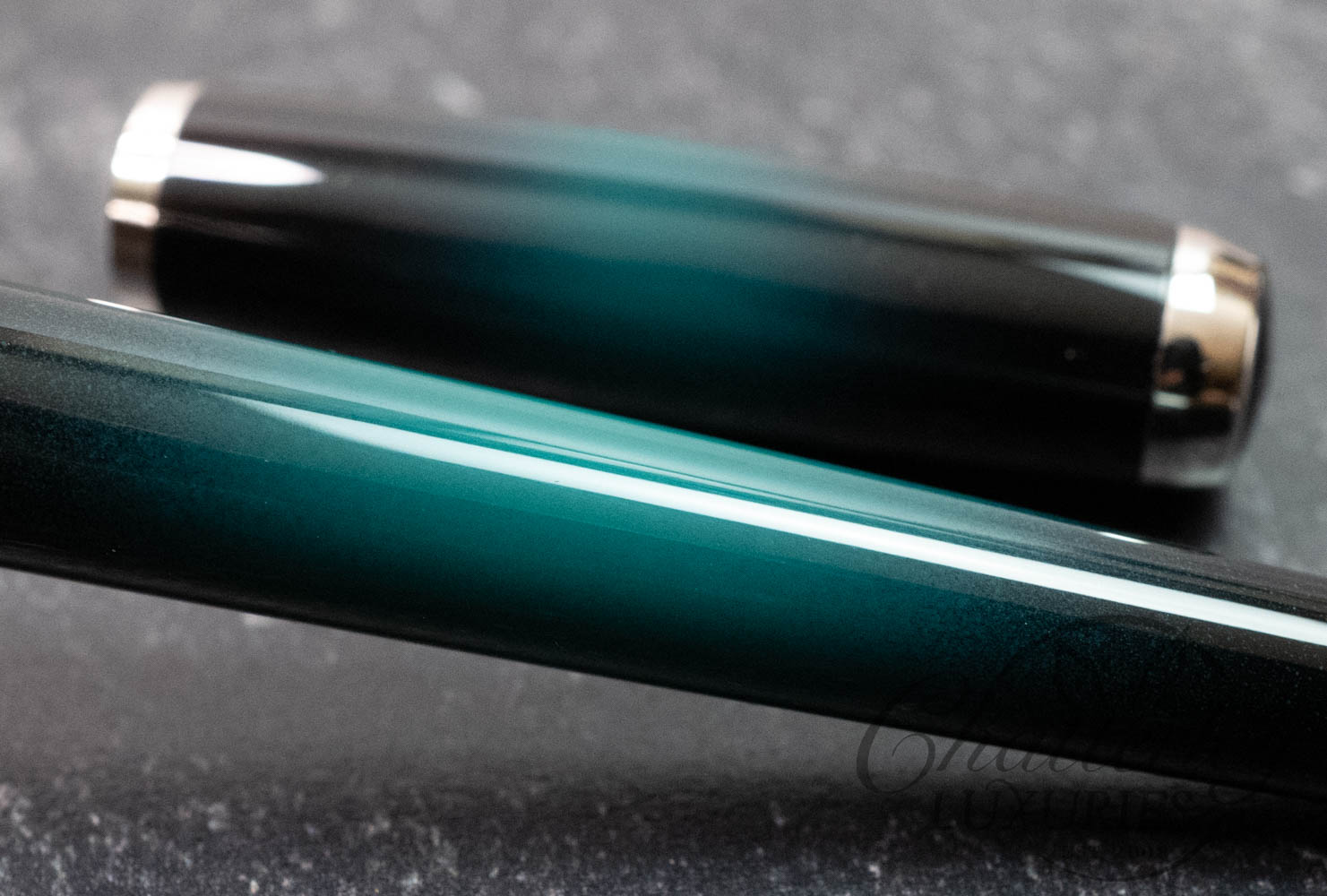 ST Dupont Atelier Line D Mid-Sized Sunburst Fountain Pen Collection - Image 12