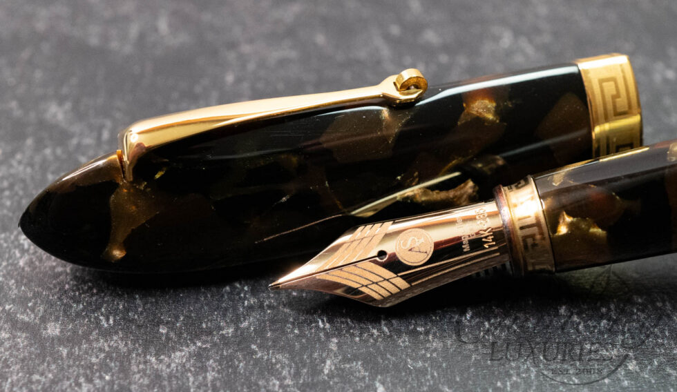 Armando Simoni Club Triangolo Limited Edition Green Autumn Celluloid Fountain Pen
