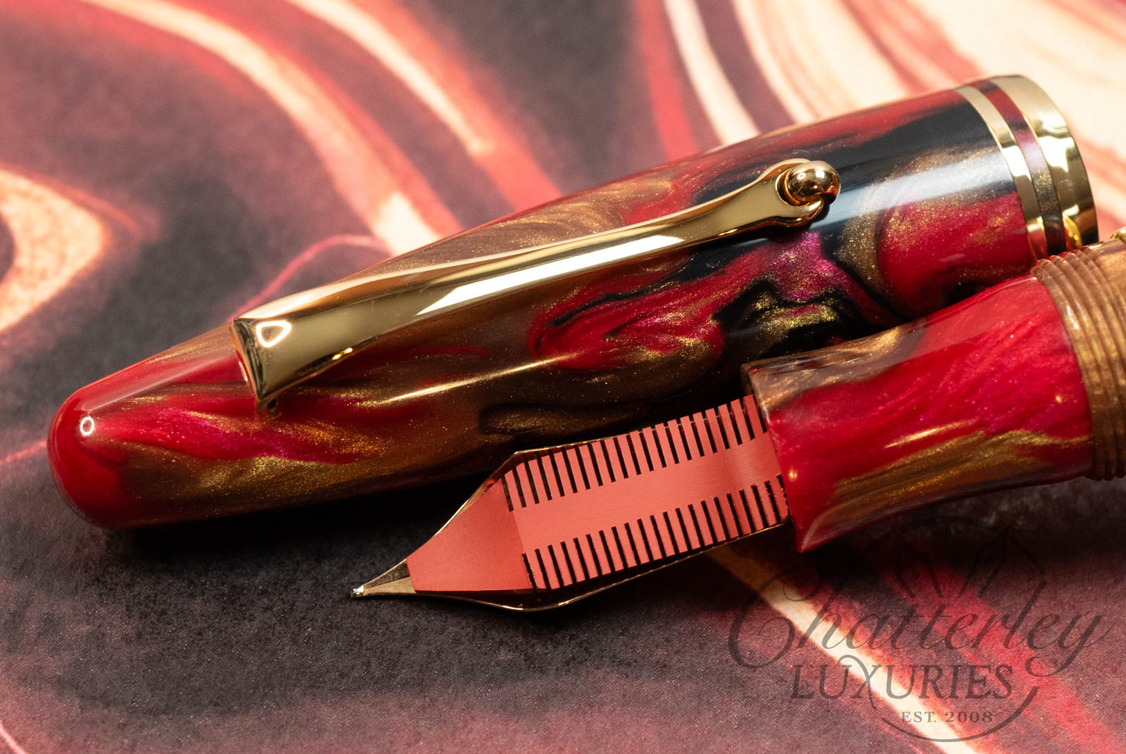 Maiora Ultra Ogiva Golden Rule Fountain Pen - 14kt Gold Nib - Image 2