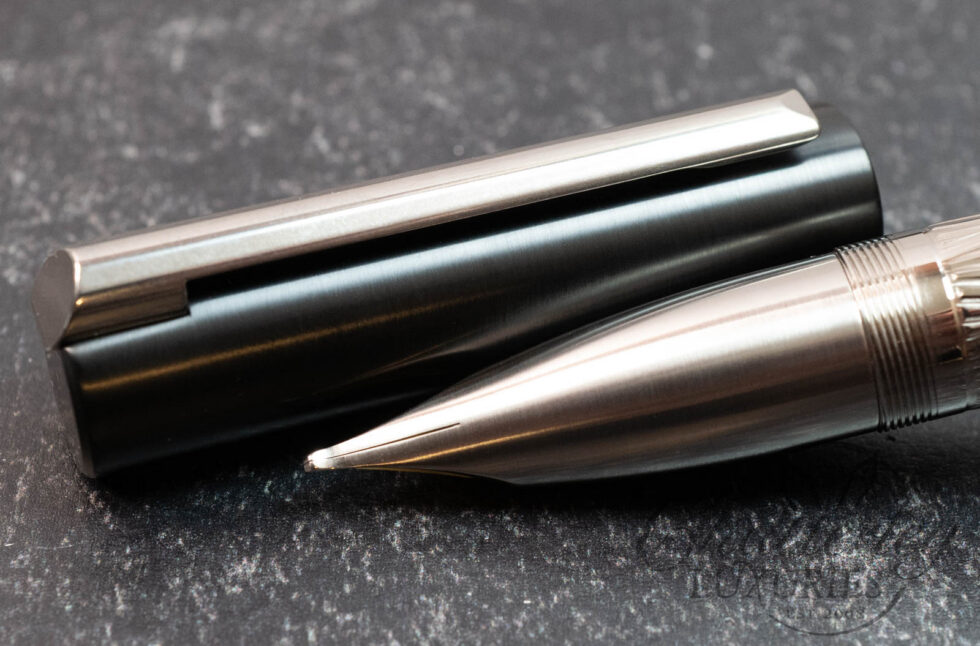 Schon DSGN Monoc Evo Guilloche with Monoc Titanium Nib Fountain Pen