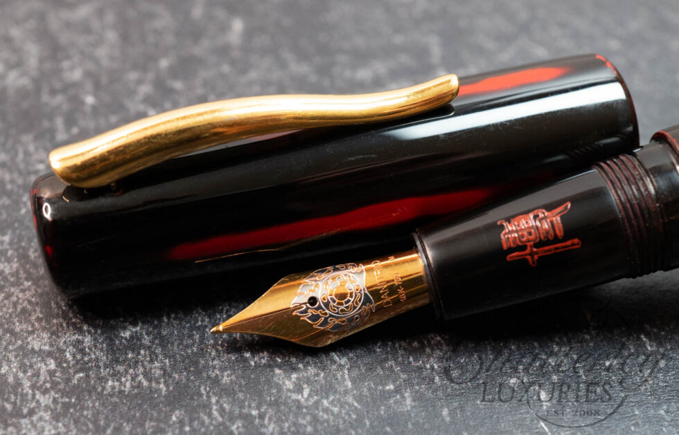 Danitrio Takumi Gradient Black and Red Flat Top Urushi Fountain Pen