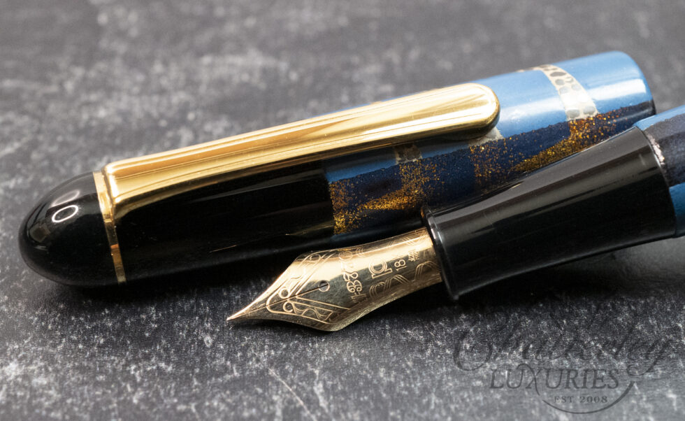 Platinum #3776 Aonofu Urushi Maki-e Fountain Pen
