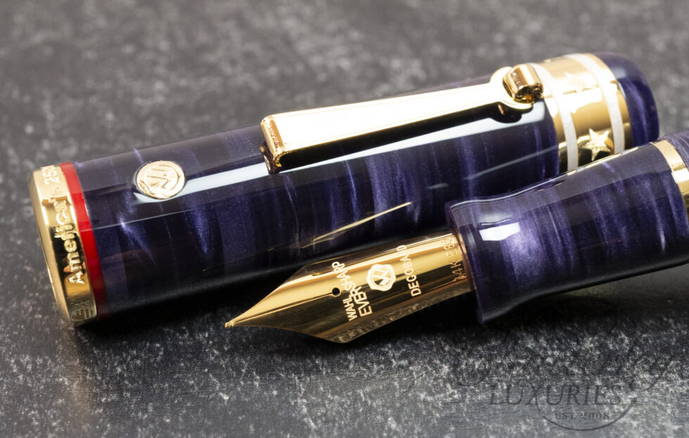 Wahl-Eversharp Oversized Decoband 250th Anniversary of America in LB5 Tairiku Amethyst Mauve Fountain Pen