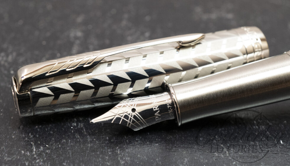 Parker Sonnet Metal & Pearl Chrome Trim Fountain Pen